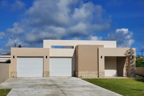 Stylish Home with Open Design & Modern Features